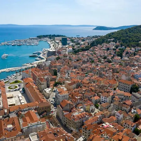 Panzió New Lux Merissima 4*