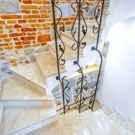 Panzió New Lux Merissima