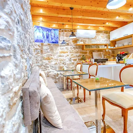 New Lux Merissima 4* Split