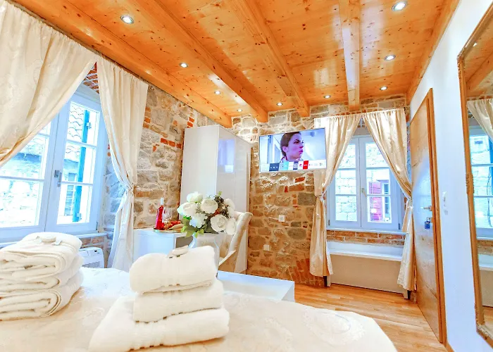 New Lux Merissima Bed & Breakfast 4*